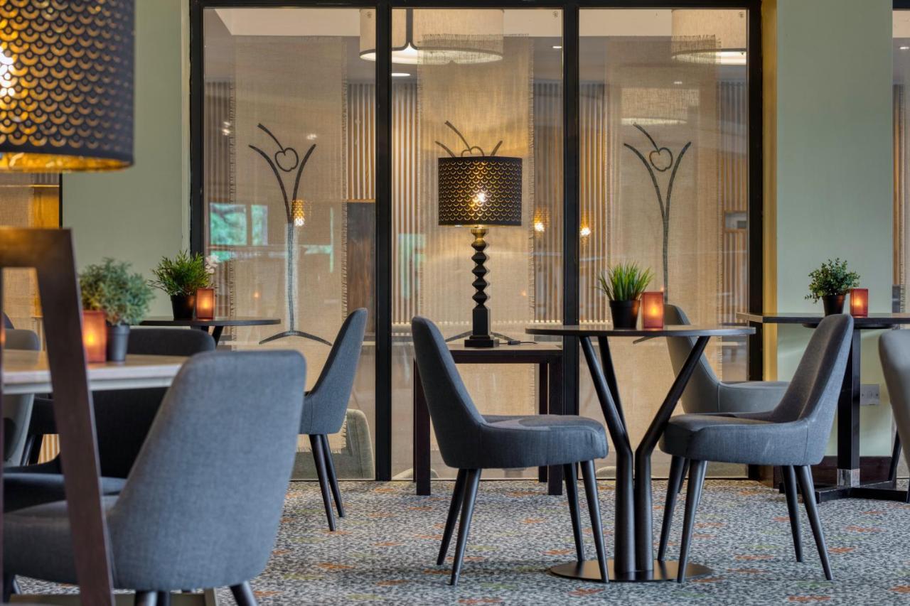 Stratford Manor Hotel Bagian luar foto