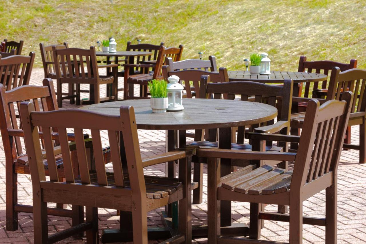 Stratford Manor Hotel Bagian luar foto