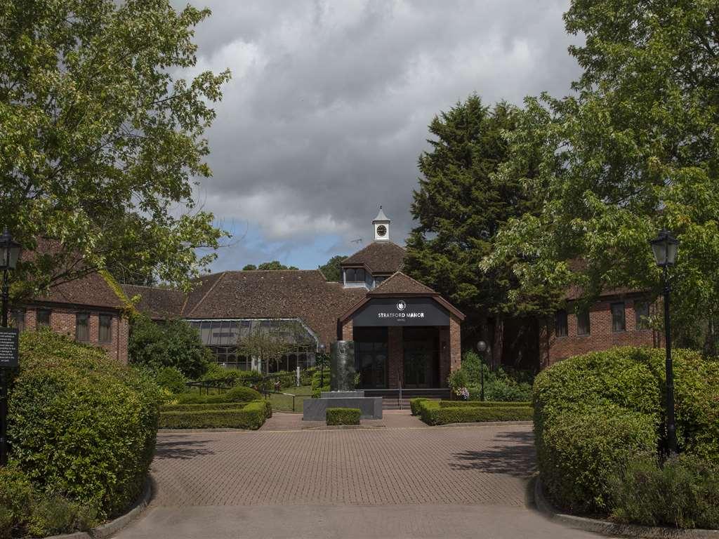 Stratford Manor Hotel Bagian luar foto